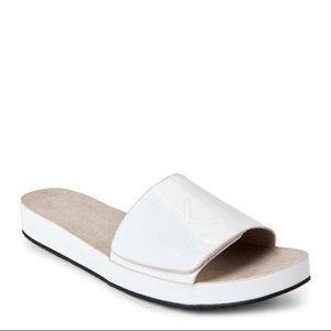 Calvin Klein Sliders